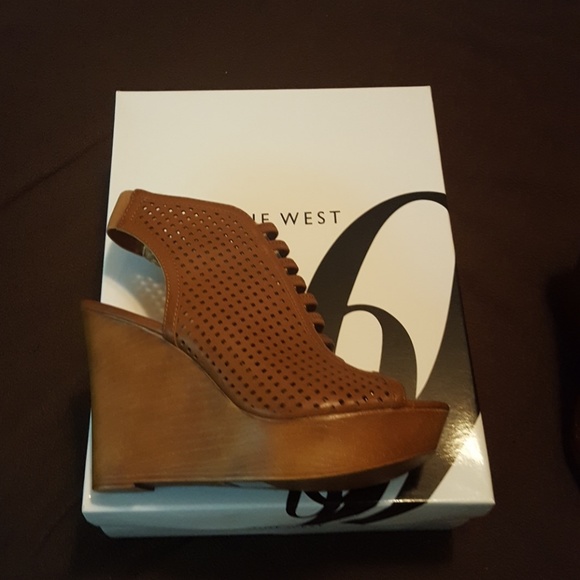 Nine West Wedges - Picture 3 of 4